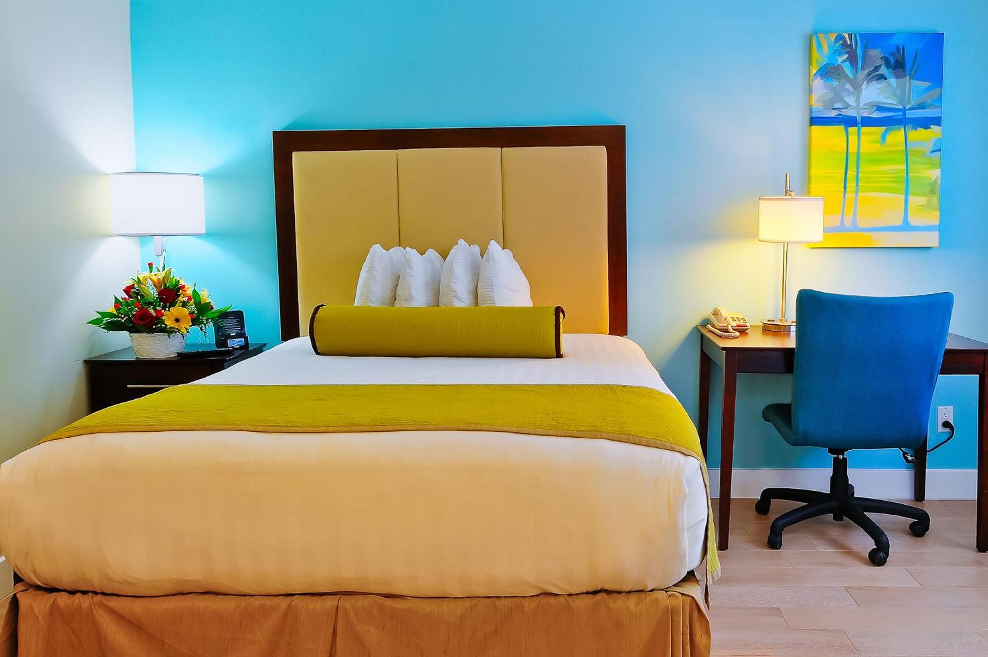 Quarto Clássico com Cama King-size com Vista da Cidade e Varanda - Acessível para Hóspedes com Capacidade Auditiva Reduzida