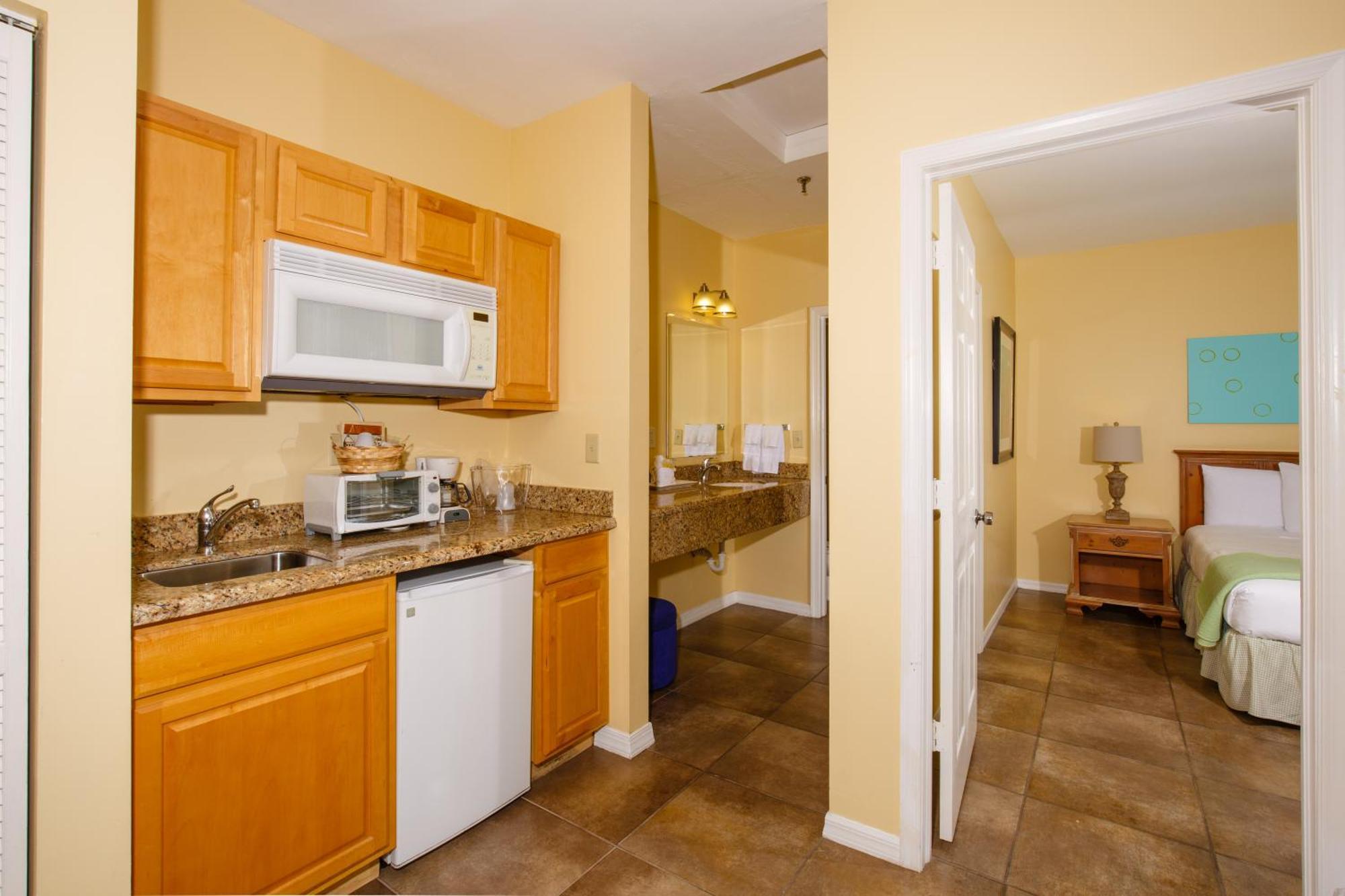 One-Bedroom Suite,1211202145:JPEG