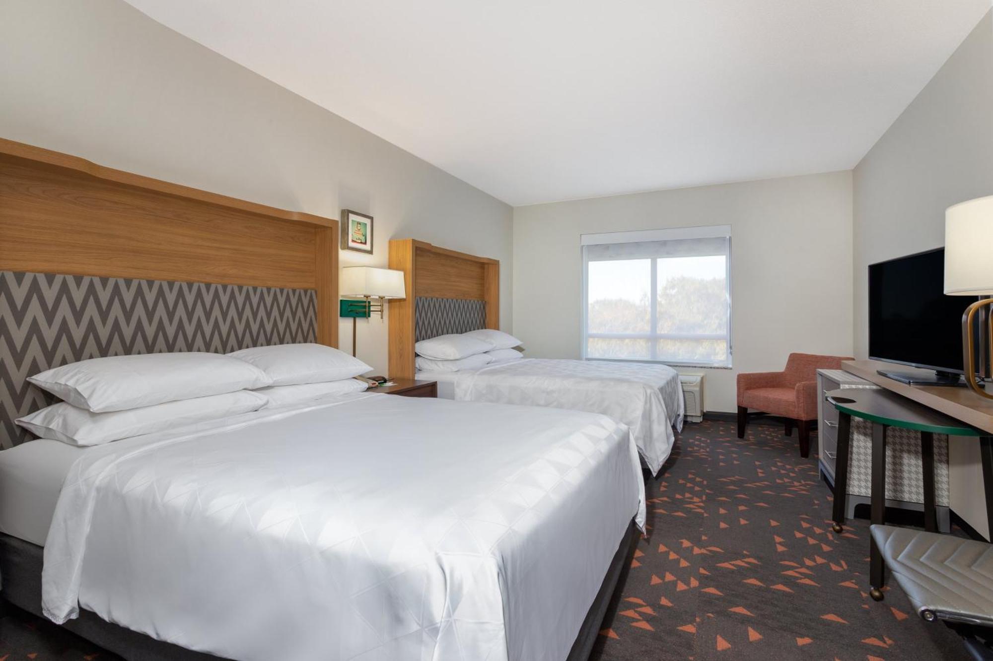 Standard Room with Two Queen Beds,1340366141:JPEG