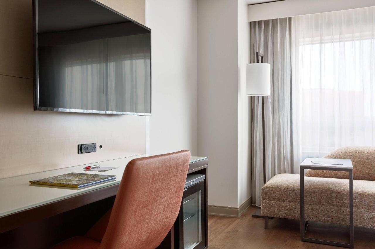 King Corner Room,1366348265:JPEG