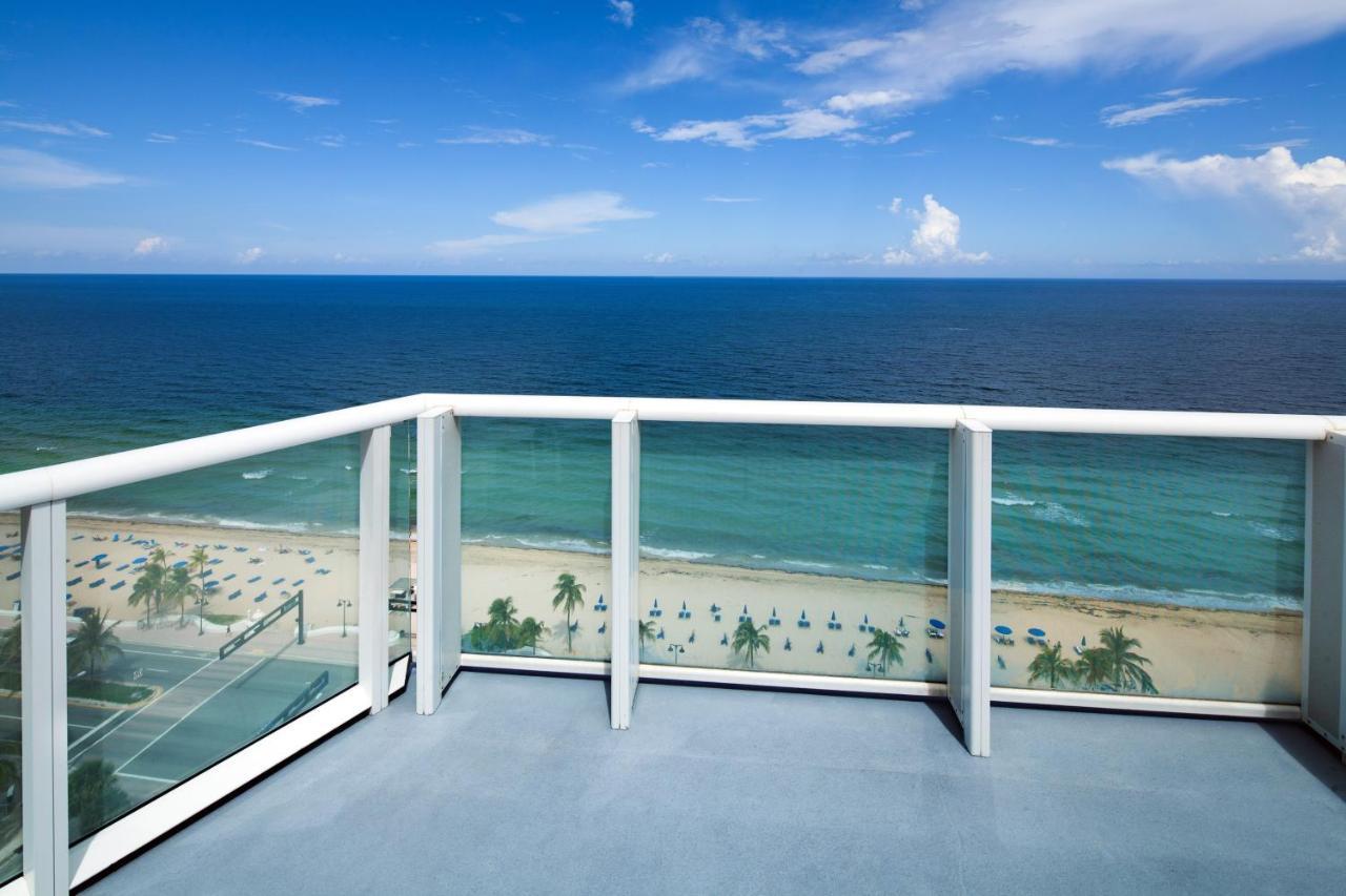 W Corner One-Bedroom Queen Suite Oceanfront Mobility or Hearing Accessible Roll Shower,1404564794:JPEG