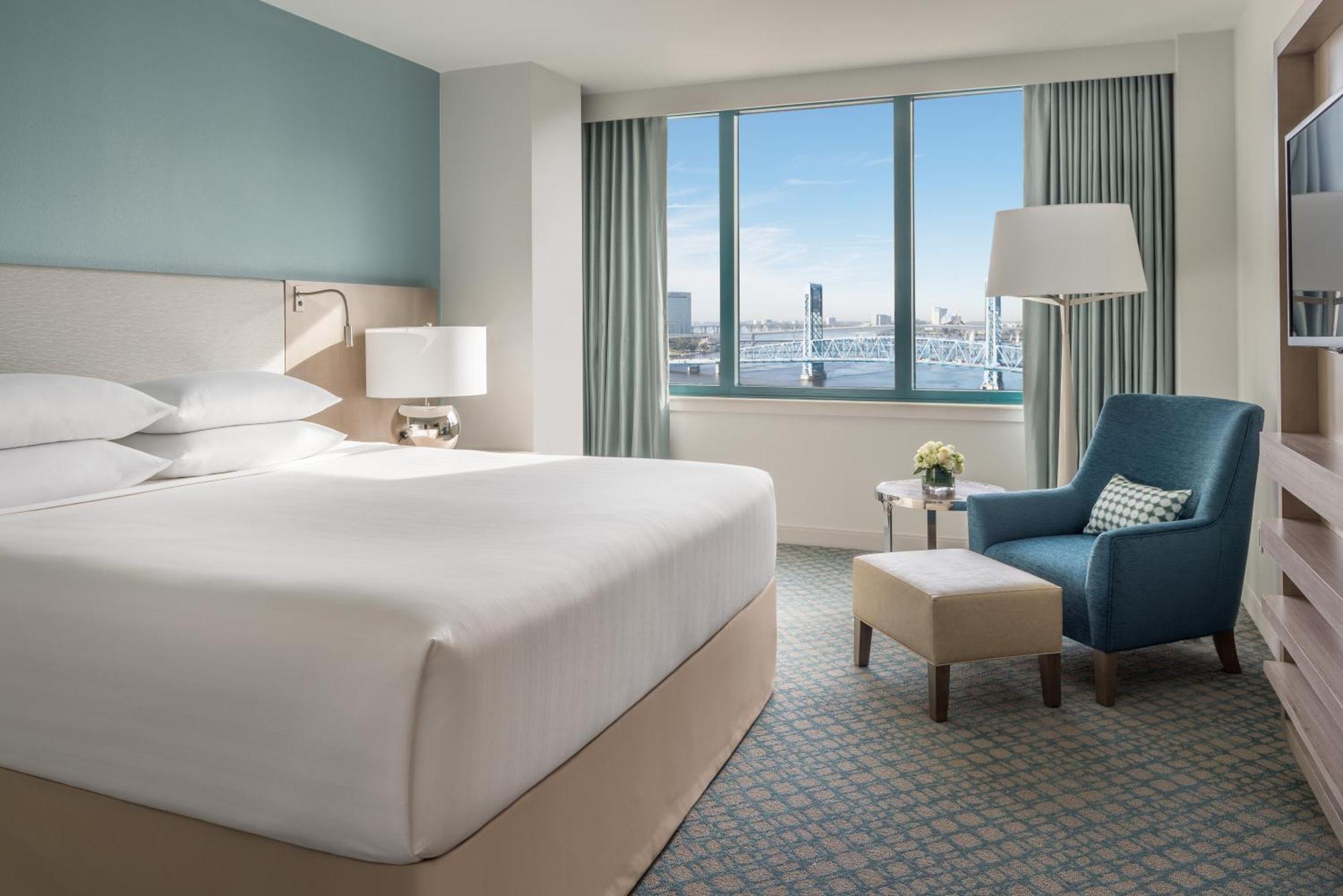 King Room with Accessible Shower - Disability Access,1287966877:JPEG