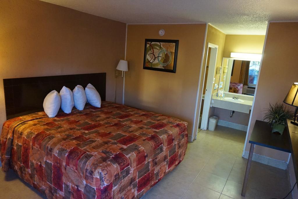 King Room,112777410:JPEG