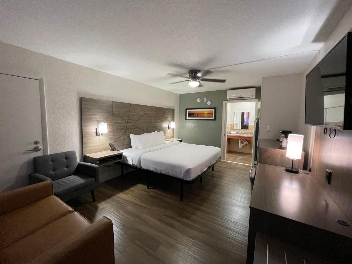 Quarto com Cama King-size - Acessível para Hóspedes com Mobilidades Reduzidas - Não Fumantes