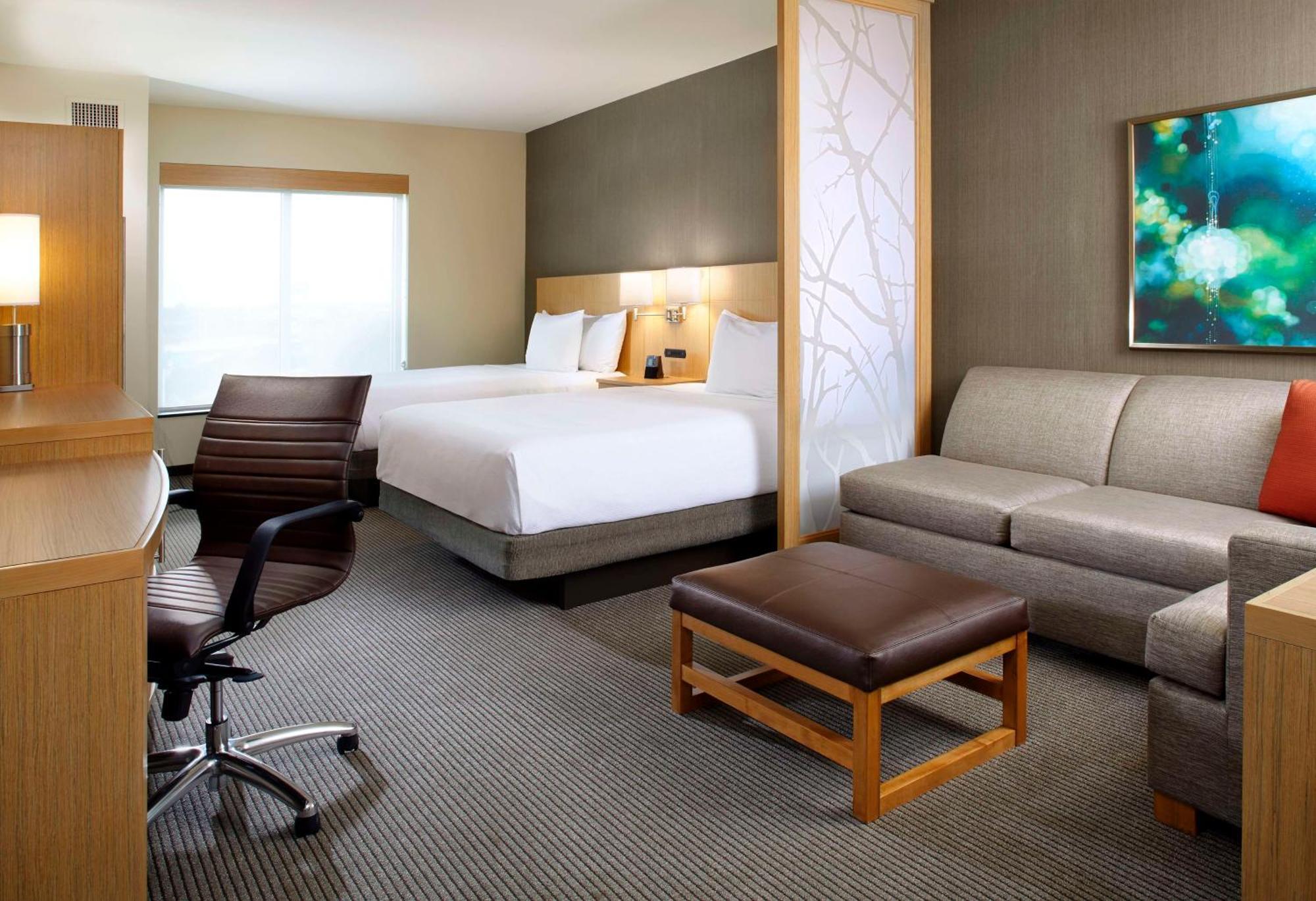 Queen Room Two Queen Beds Sofa Bed High Floor