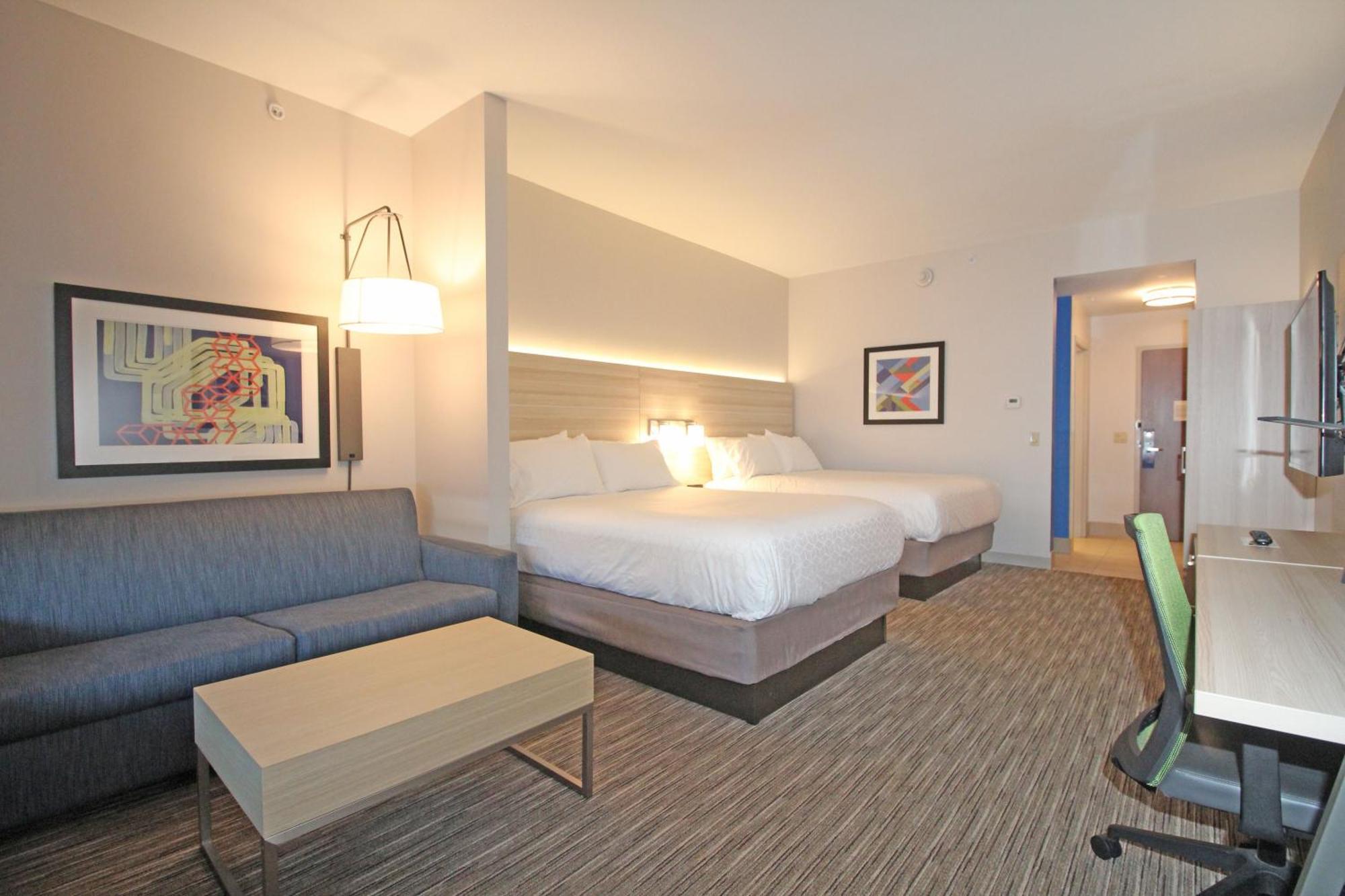 Suite with Two Beds - Non-Smoking,1536727798:JPEG