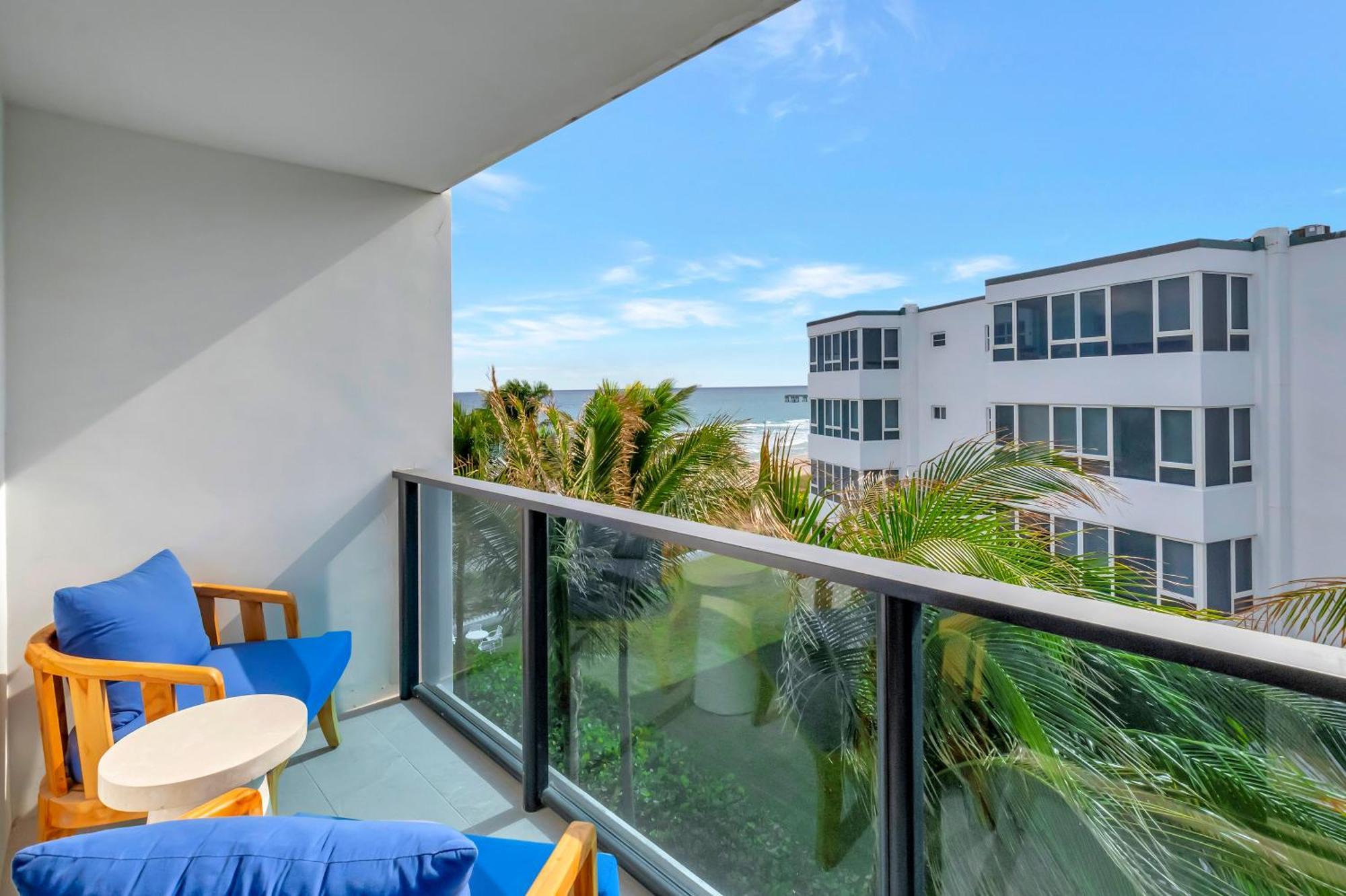 Deluxe Double Room with Balcony,1537047364:JPEG