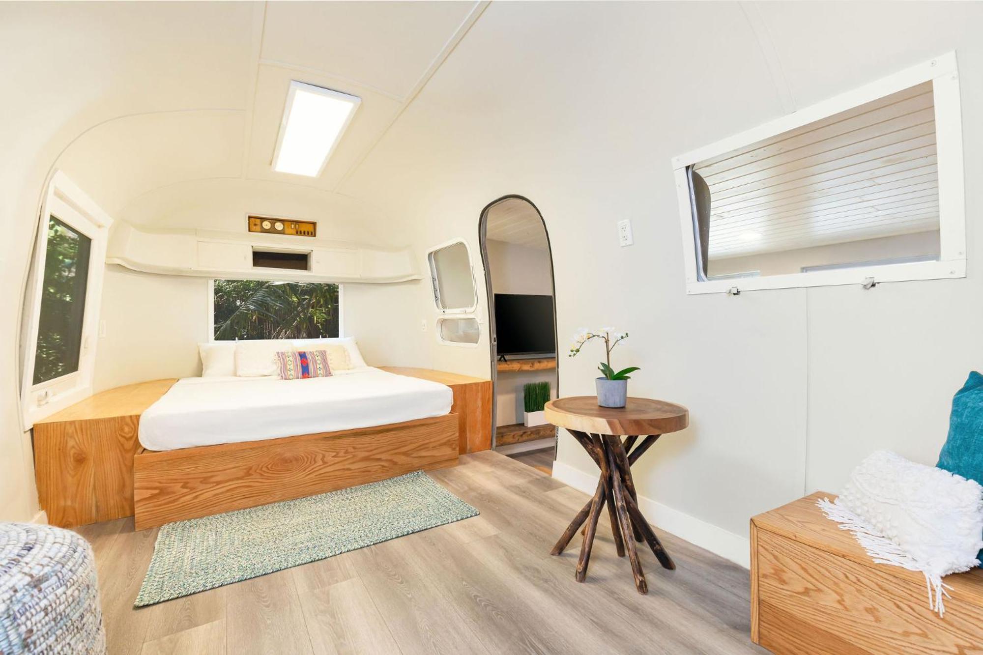 Airstream Conversion,1588320823:JPEG