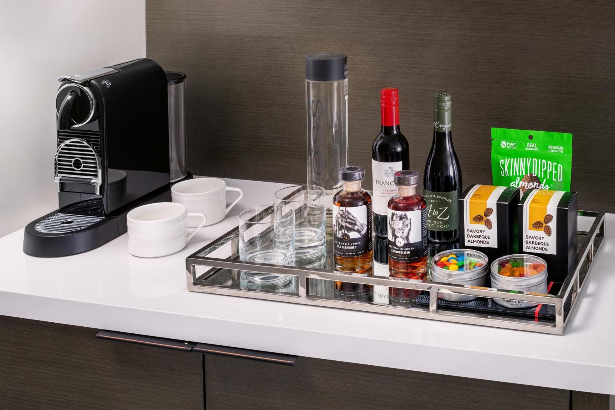 King Room,1551660493:JPEG