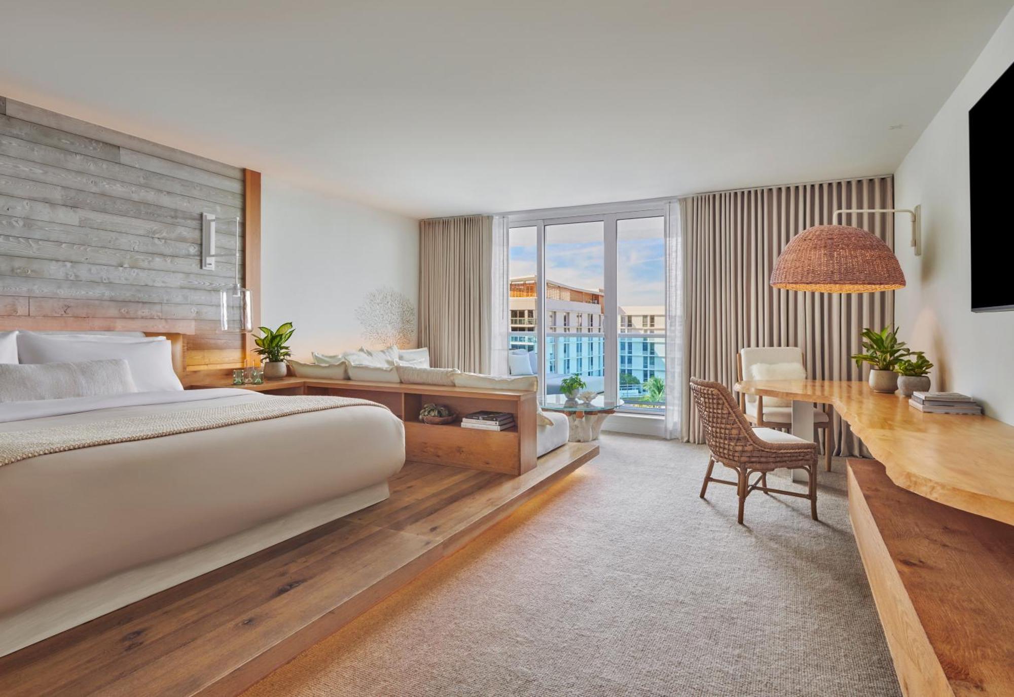 Junior Suite with Balcony,1615684879:JPEG