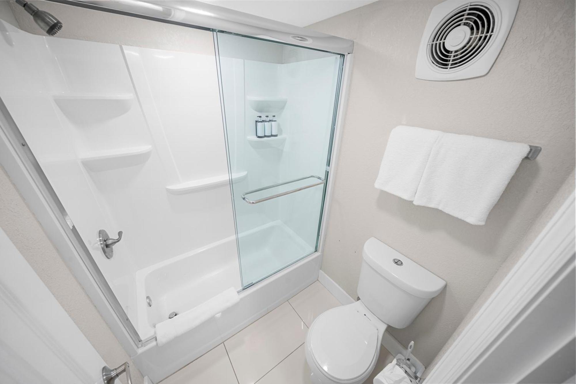 Habitación Doble Estándar - 1 cama grande - adaptada para personas de movilidad reducida