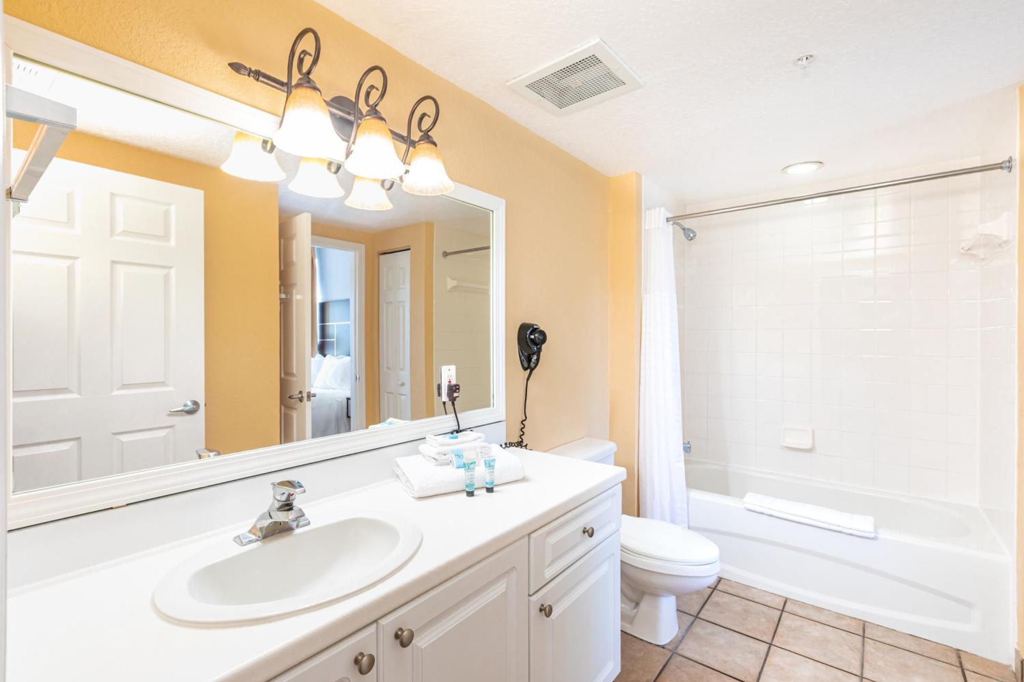 King One Bedroom Suite, Kitchen