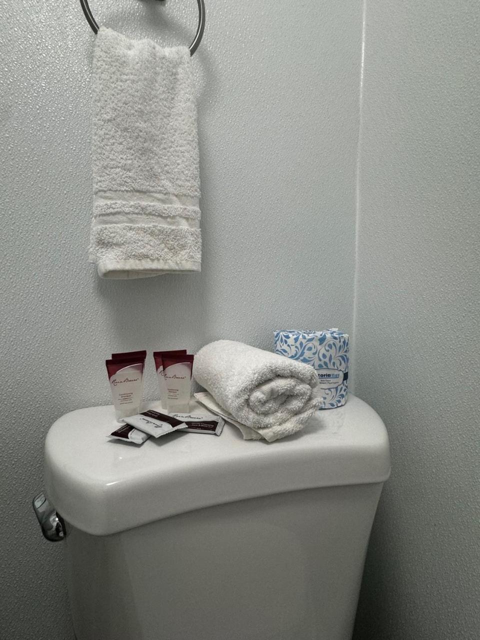 Standard Queen Room,1664654024:JPEG