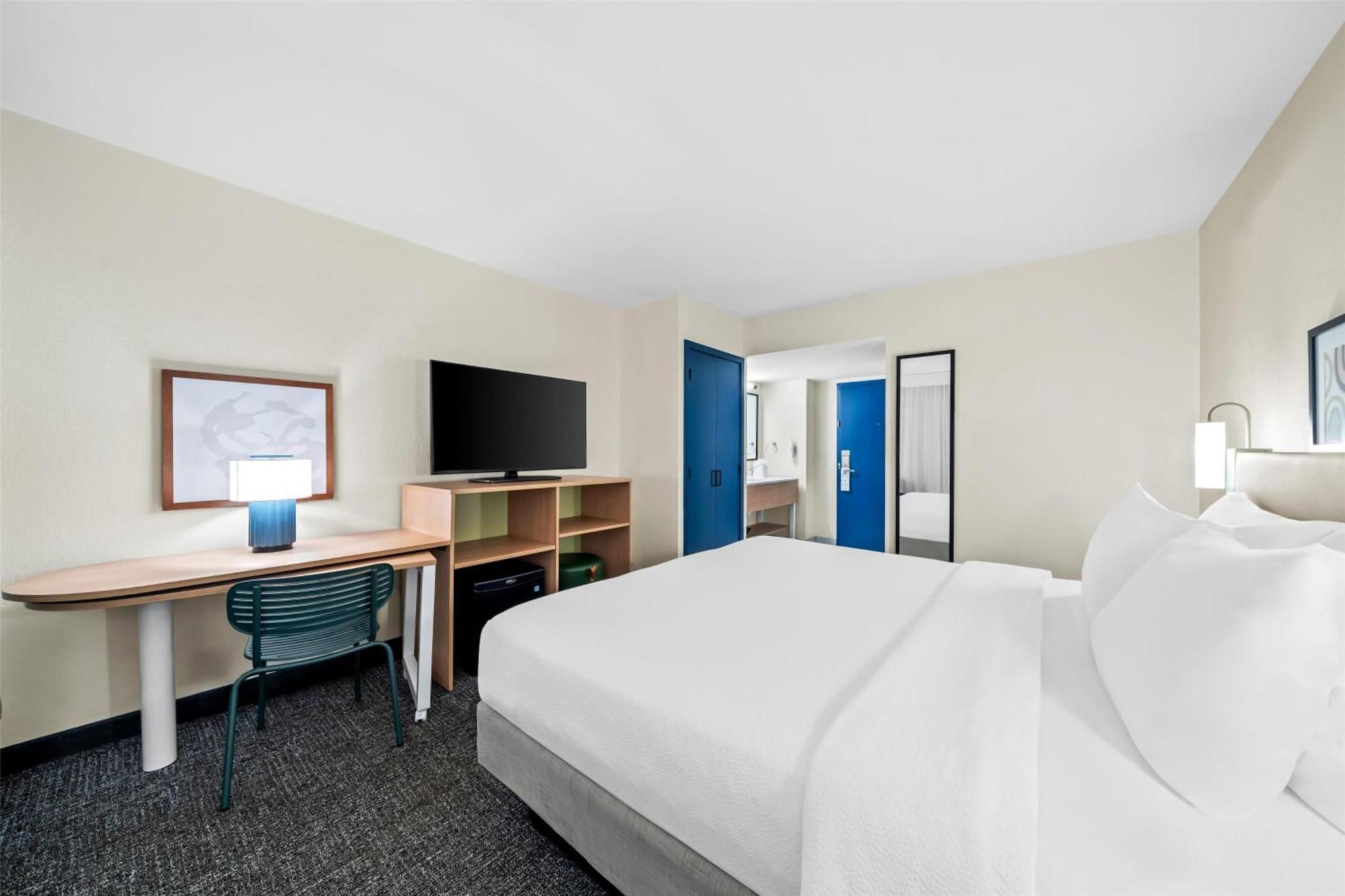 King Room,1698871102:JPEG