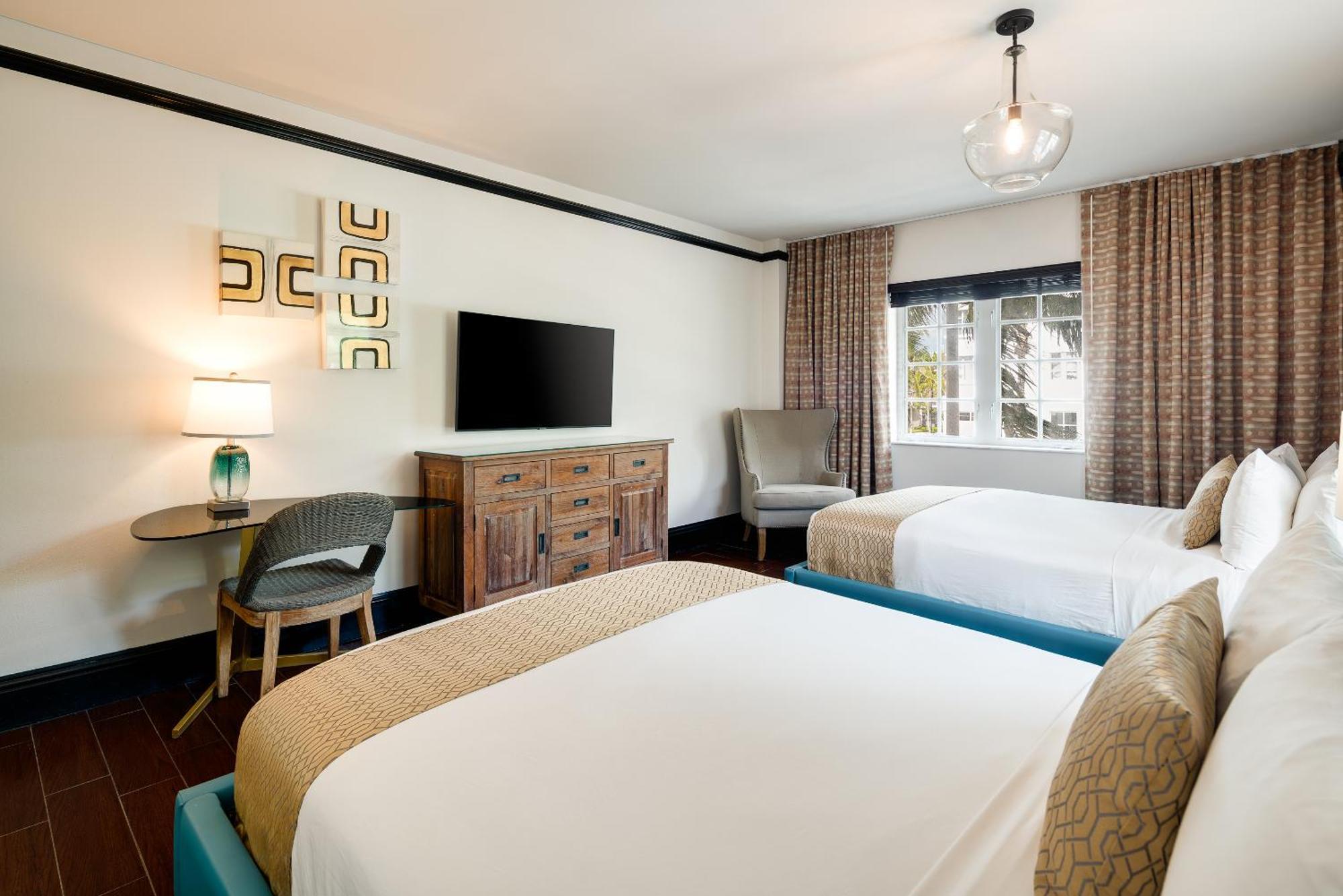 Superior Double Queen Room
