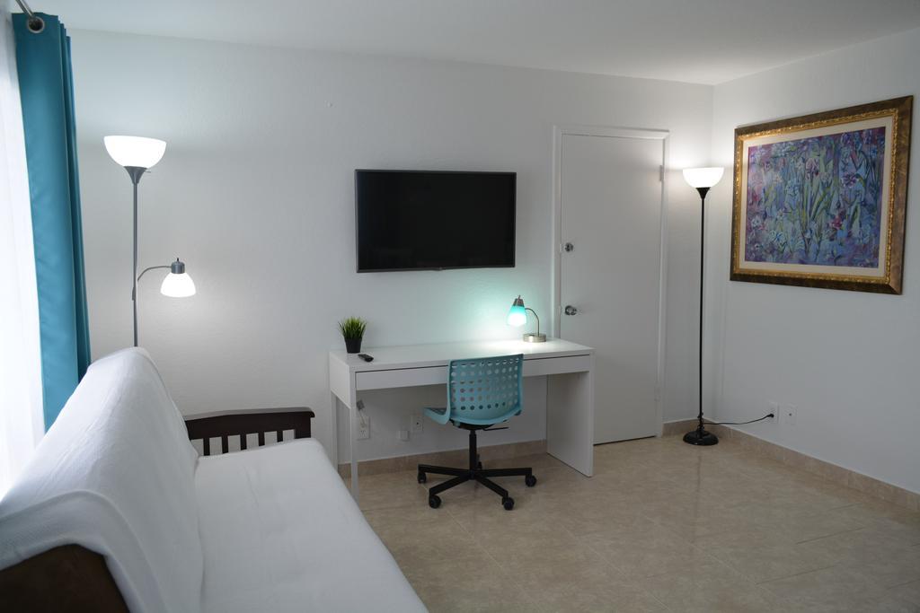 One Bedroom Apartment with sofa bed