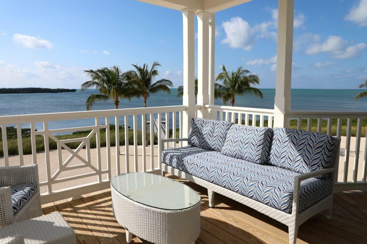 Oceanfront Balcony One Bedroom Queen Suite with Kitchenette,913279546:JPEG