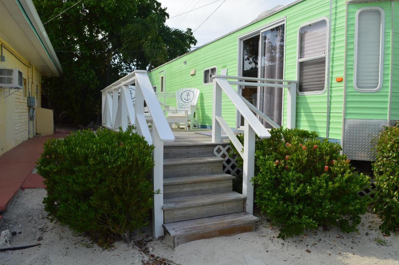 Mobile Home,997850913:JPEG
