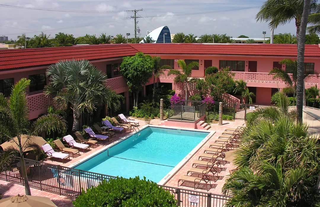 Away Inn-1