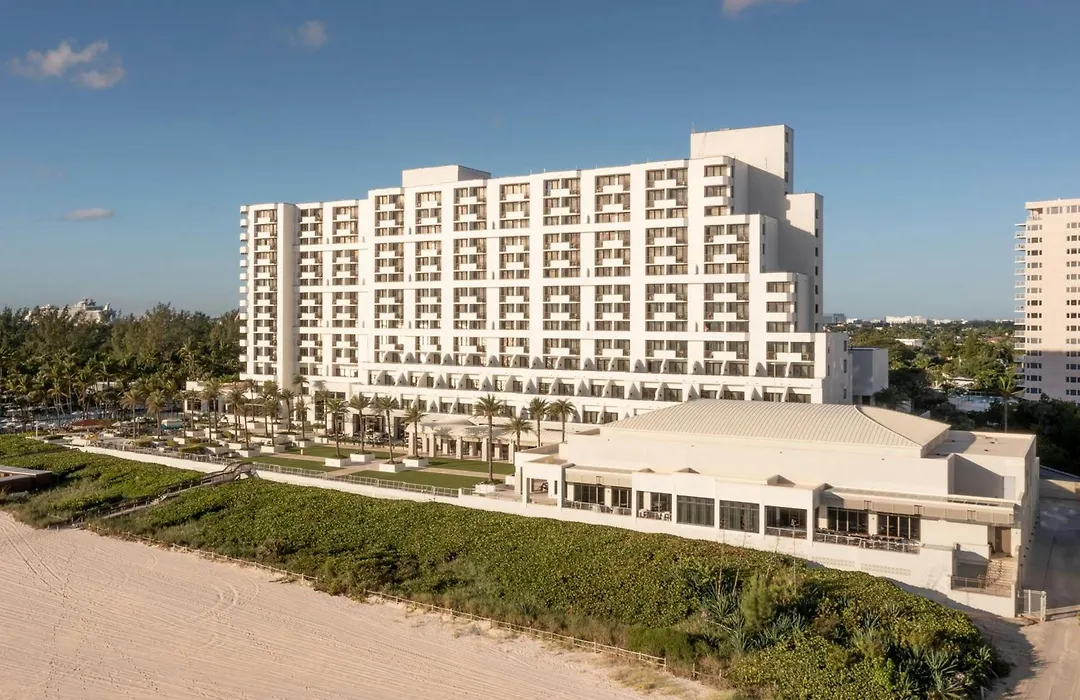 Fort Lauderdale Marriott Harbor Beach Resort & Spa-1