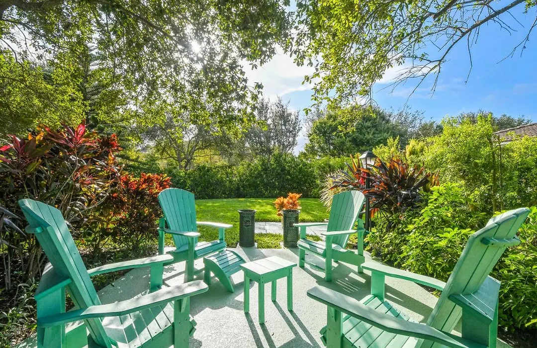 Tequesta Palms Inn-1