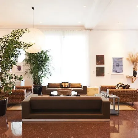 The Carlton Hotel-3