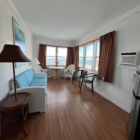 Buccaneer Quarters And Suites-2