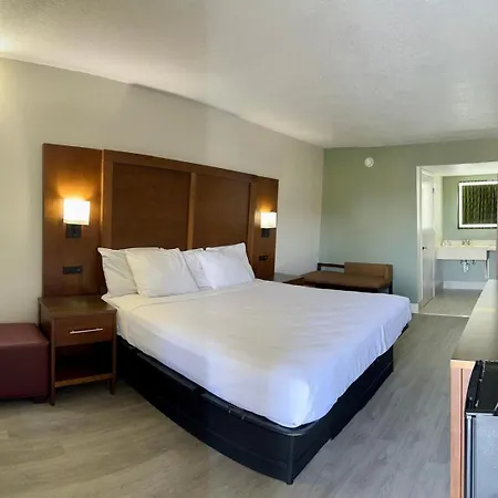 Rodeway Inn Davenport-Champions Gate-2