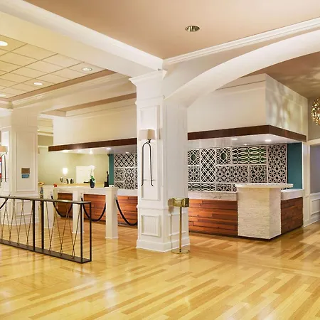 Wyndham Lake Buena Vista – Disney Springs® Area-2