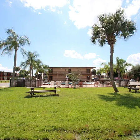Days Inn By Wyndham Kissimmee West-3