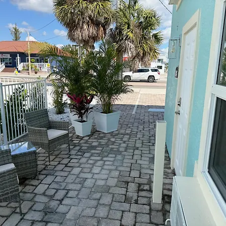Flamingo Inn-2