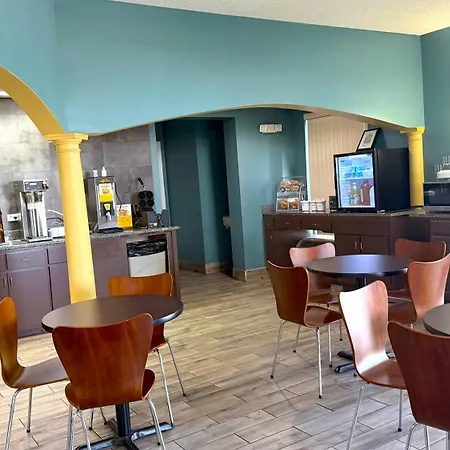 Super 8 By Wyndham Marianna I-10-3