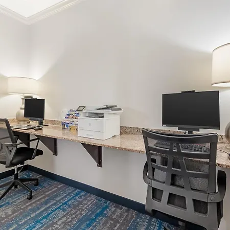 Best Western Plus Miami Airport North Hotel&Suites-2