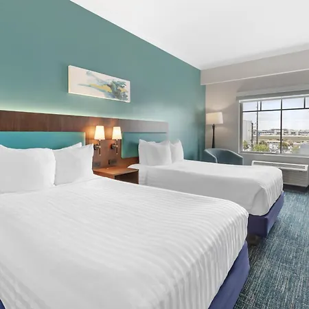 Best Western Plus Miami Airport North Hotel&Suites-3