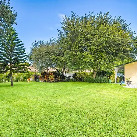 Tequesta Palms Inn-3