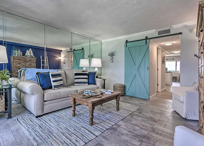 Pinnacle Port Getaway W/ Ocean View + Pool Access!