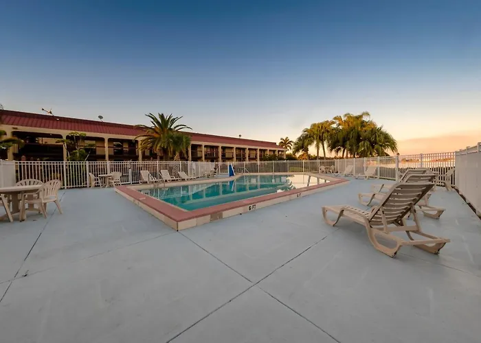 Red Roof Inn Ft. Myers