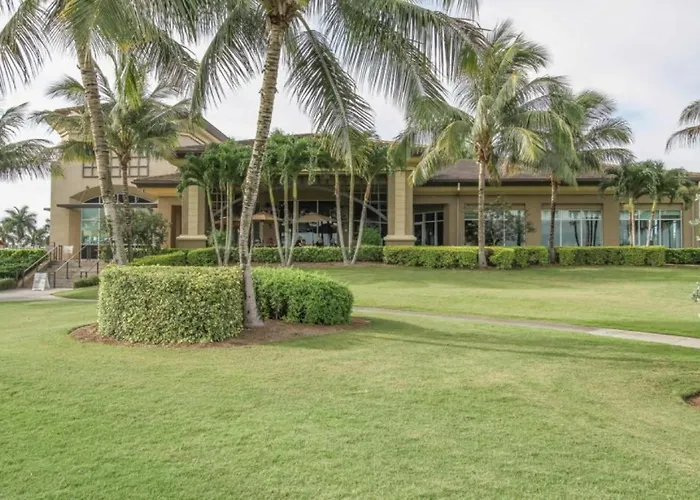 Greenlinks Golf Villa At Lely Resort