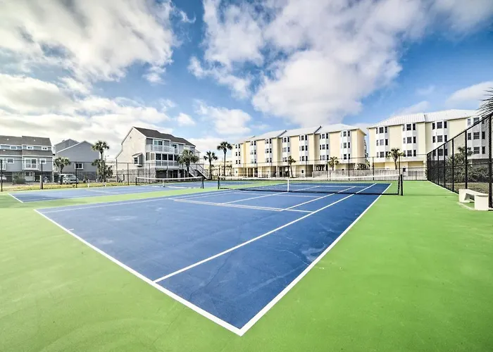 Cape San Blas Gem: Walk To Beach & Pool!