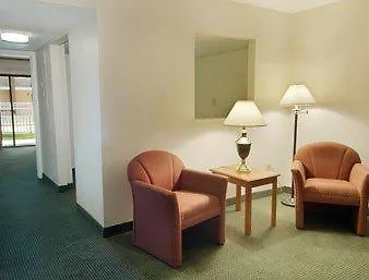 Howard Johnson Inn And Suites Lake City Fl