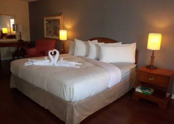 Claremont Kissimmee Hotel