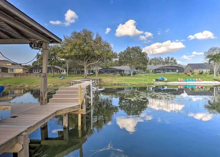 Dog-Friendly Lake Home W/ Dock ~ 25 Mi To Disney!