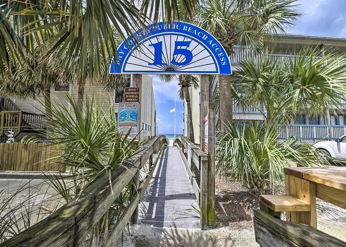 Panama City Condo W/ Balcony & Pool, Walk To Beach
