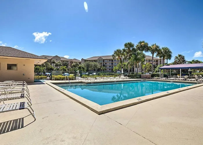 Jupiter Condo W/ Pool Access, Walk To Beach!