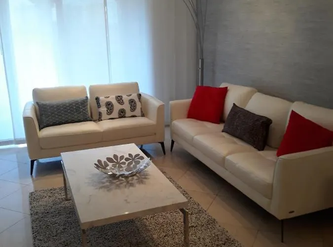 Resort Style In Aventura Florida