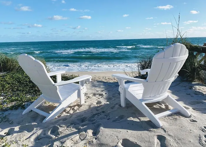 Oceanfront Elegance - Luxurious 6Br Beach House With Hot Tub & Spacious Balcony And Breathtaking Views!