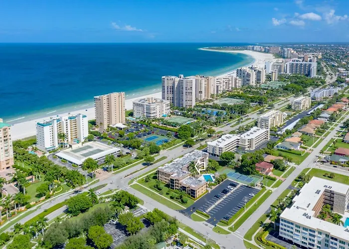 Prime Location I 2 Bed Setup Directly Across Street From South Beach Access