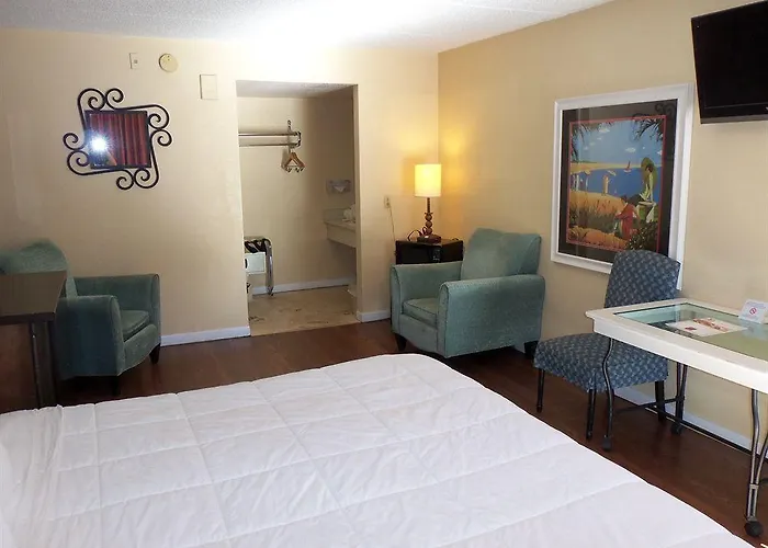 Claremont Kissimmee Hotel
