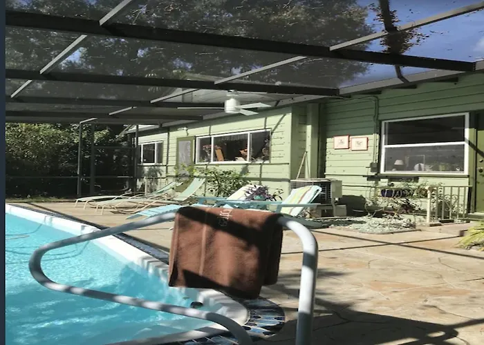 The Treehouse-Short Term Available Message Jo-An