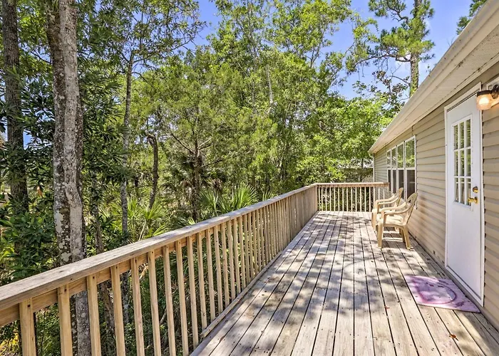 Bright Steinhatchee Home: Proximity To Ocean!